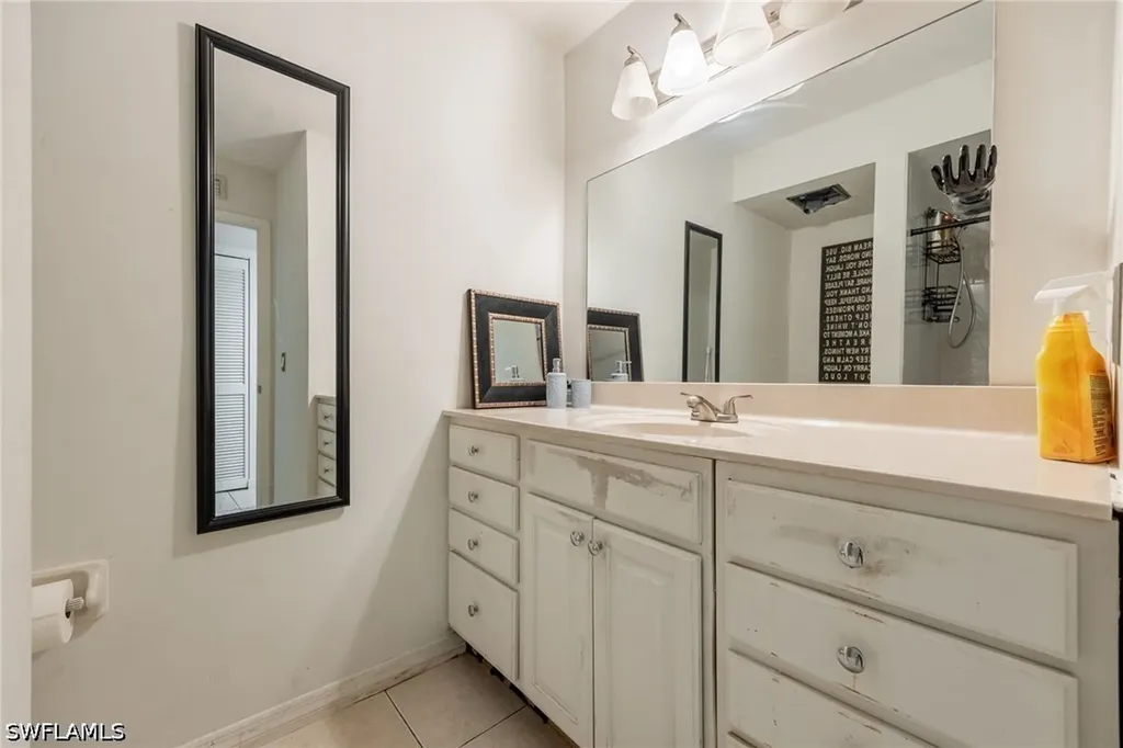 4300 Gulfstream Drive Naples FL 34112