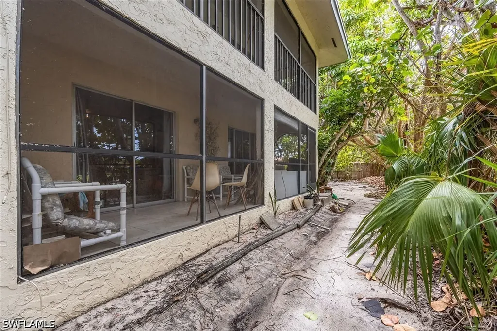 4300 Gulfstream Drive Naples FL 34112