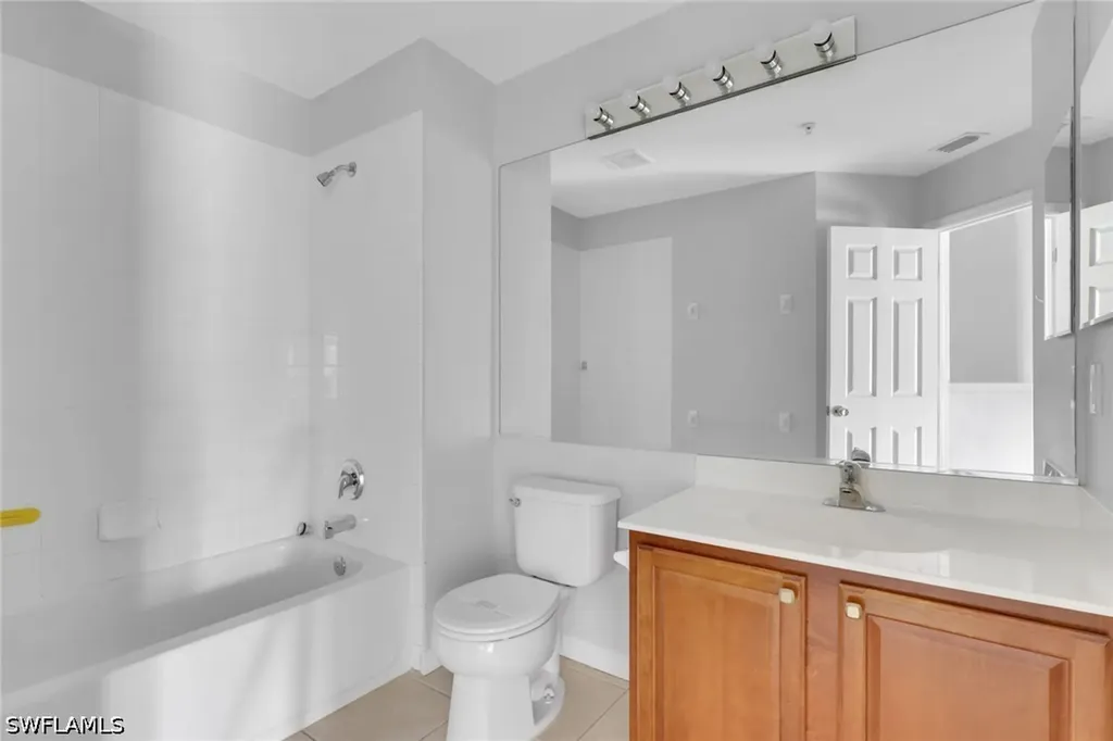 937 Hampton Circle Naples FL 34105