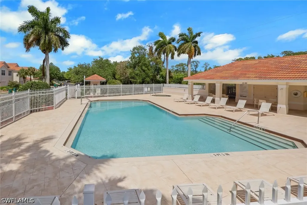 937 Hampton Circle Naples FL 34105