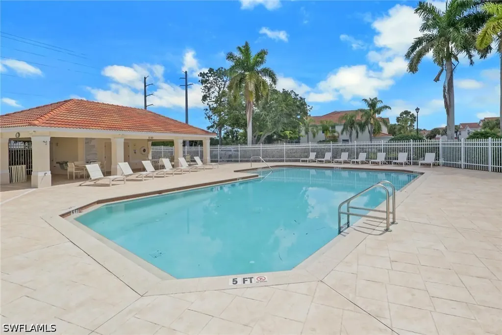 937 Hampton Circle Naples FL 34105