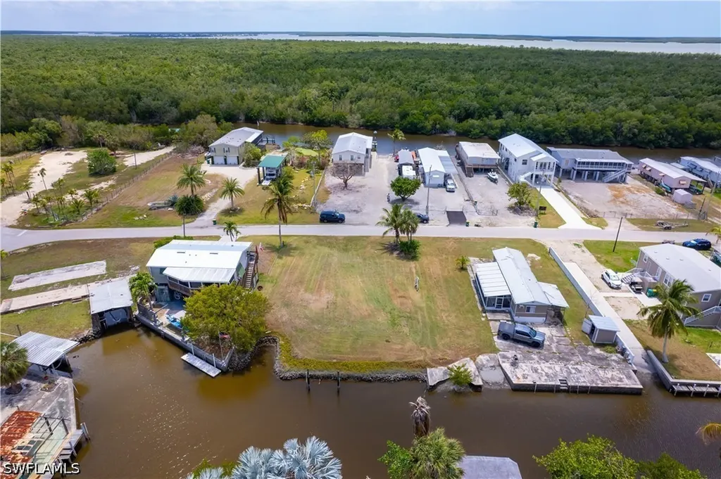 88 W Flamingo Drive Plantation Island FL 34141