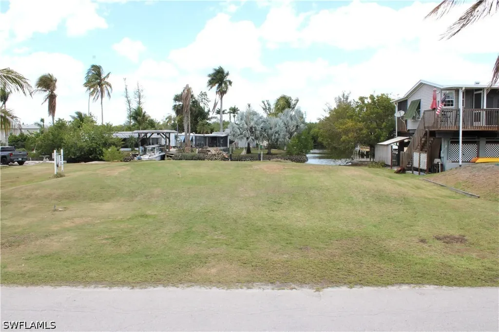 88 W Flamingo Drive Plantation Island FL 34141