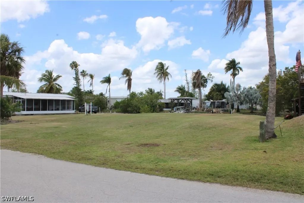 88 W Flamingo Drive Plantation Island FL 34141
