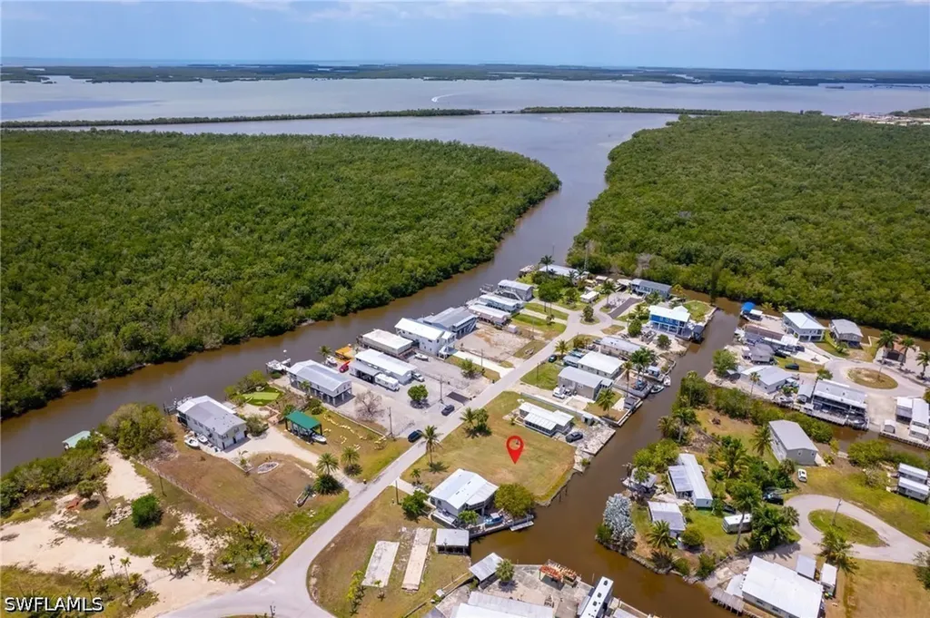 88 W Flamingo Drive Plantation Island FL 34141