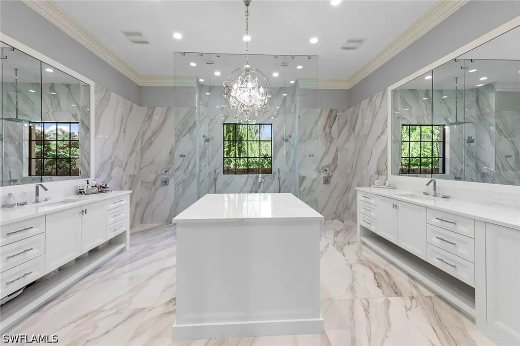6536 Highcroft Drive Naples FL 34119