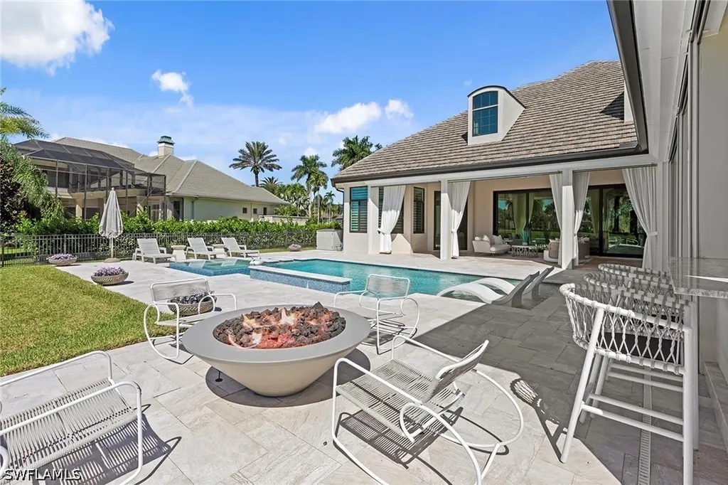 6536 Highcroft Drive Naples FL 34119