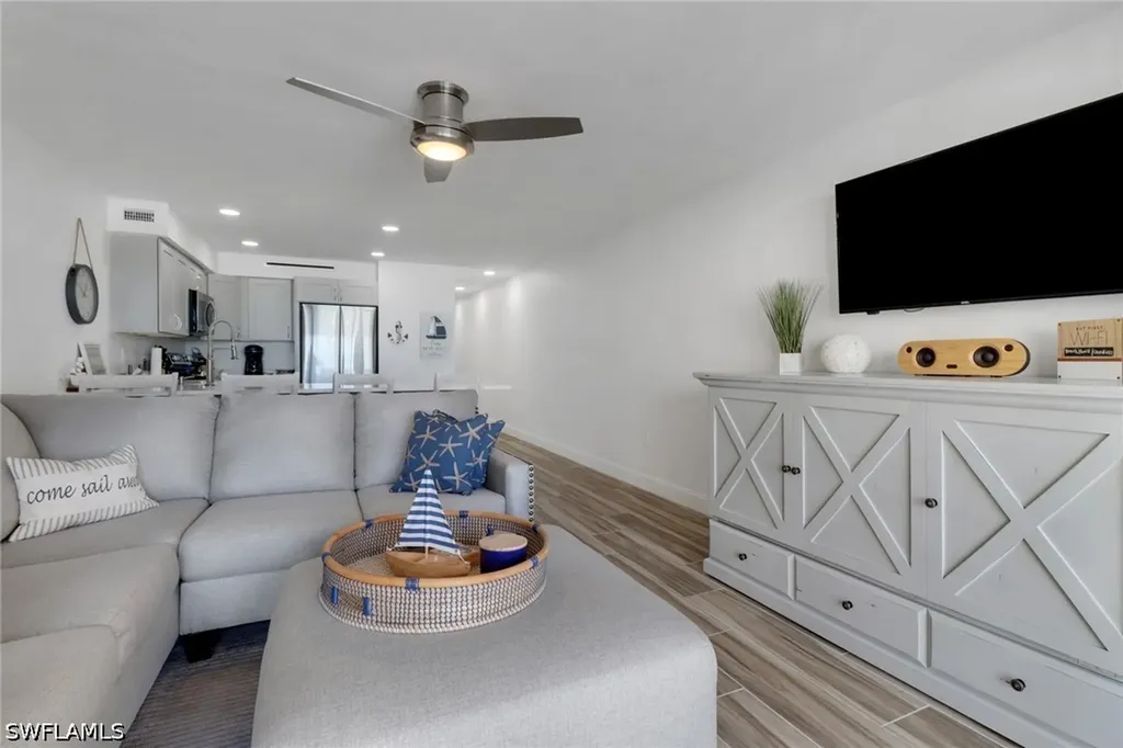 25850 Hickory Boulevard Bonita Springs FL 34134