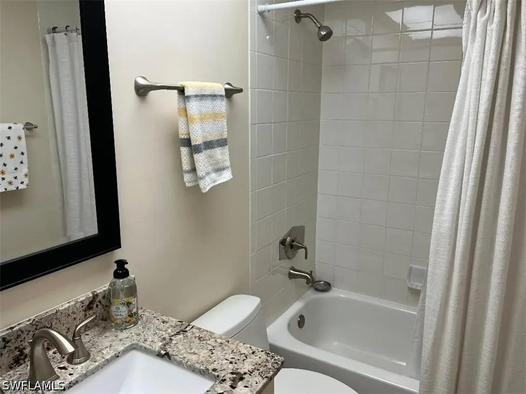 853 Tanbark Drive Naples FL 34108