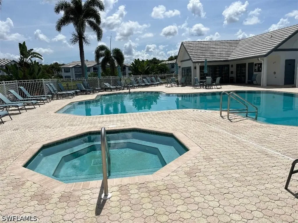 853 Tanbark Drive Naples FL 34108