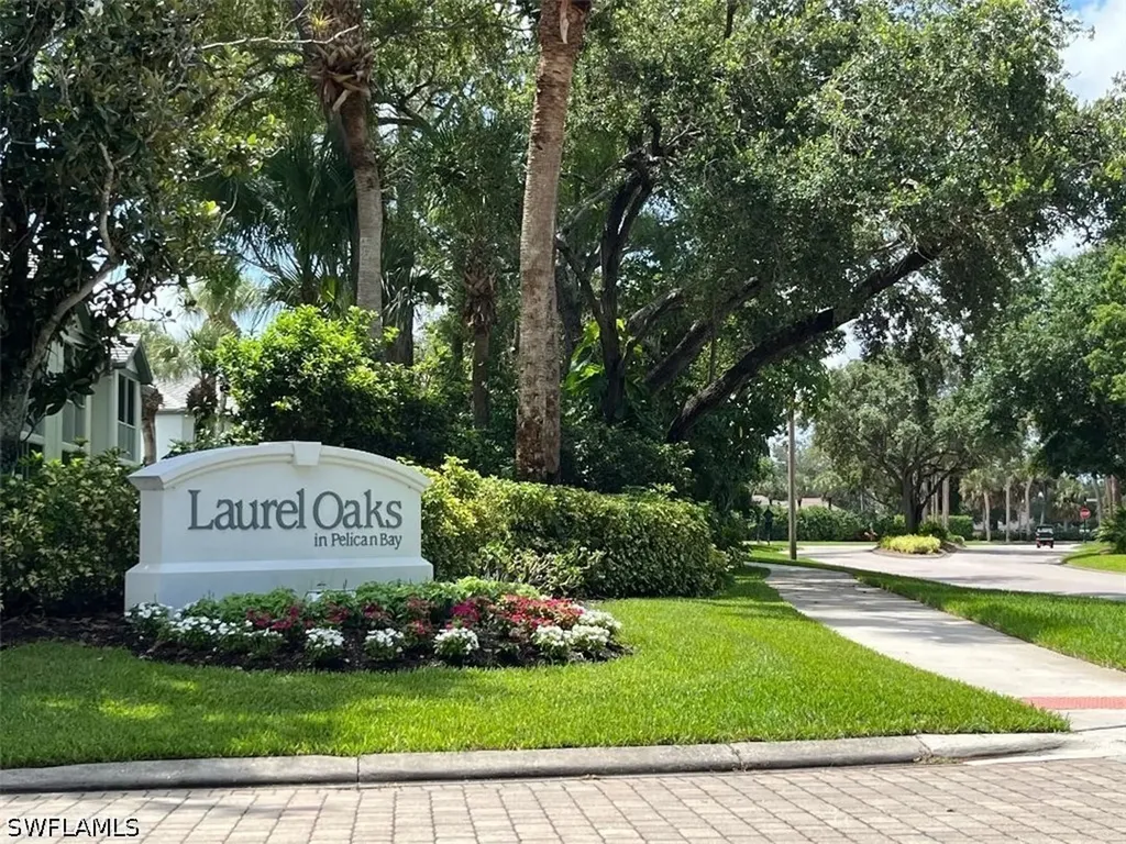 853 Tanbark Drive Naples FL 34108