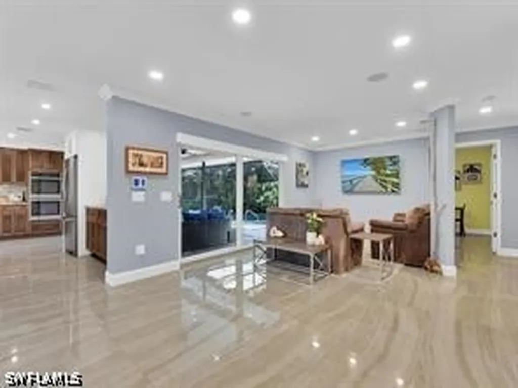 1902 Princess Court Naples FL 34110