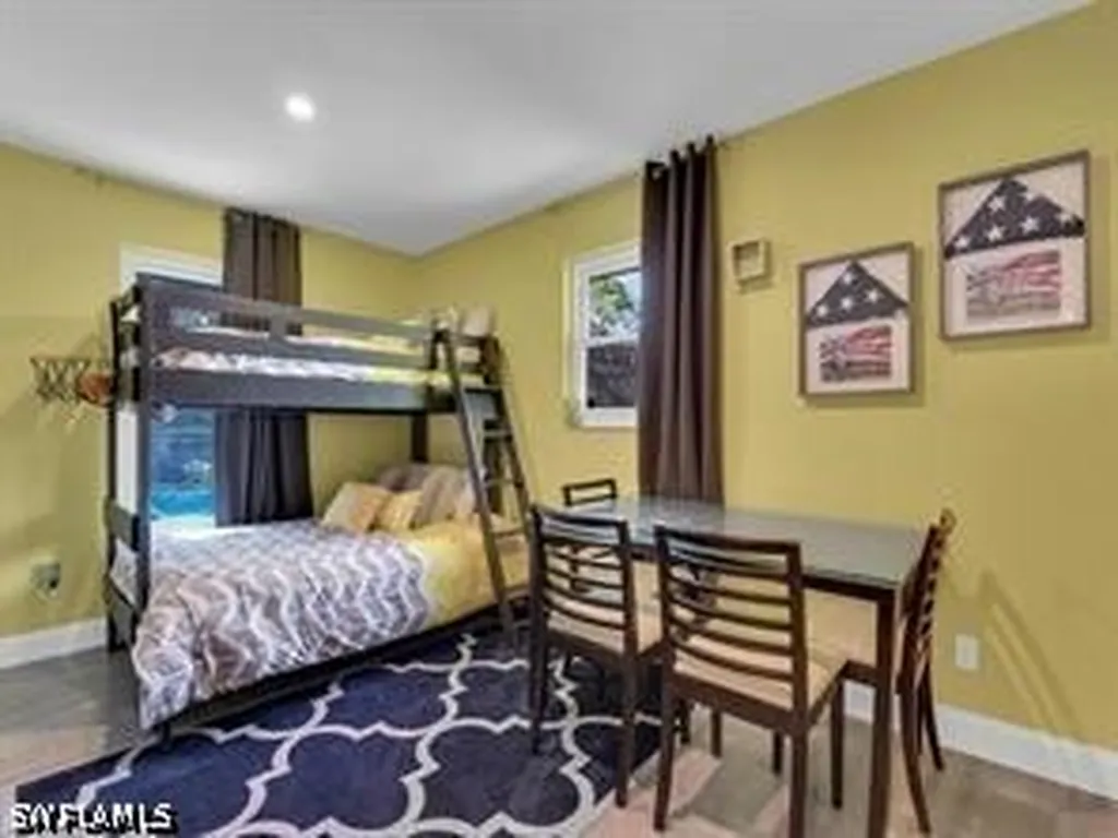1902 Princess Court Naples FL 34110