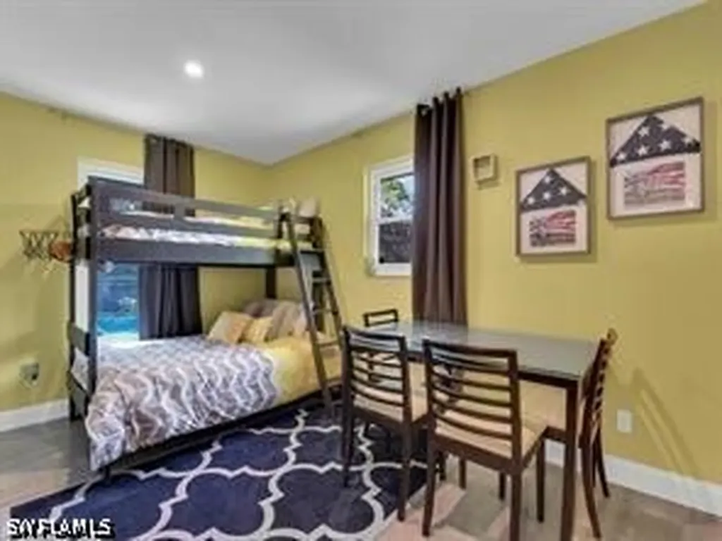 1902 Princess Court Naples FL 34110