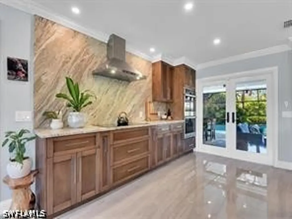 1902 Princess Court Naples FL 34110