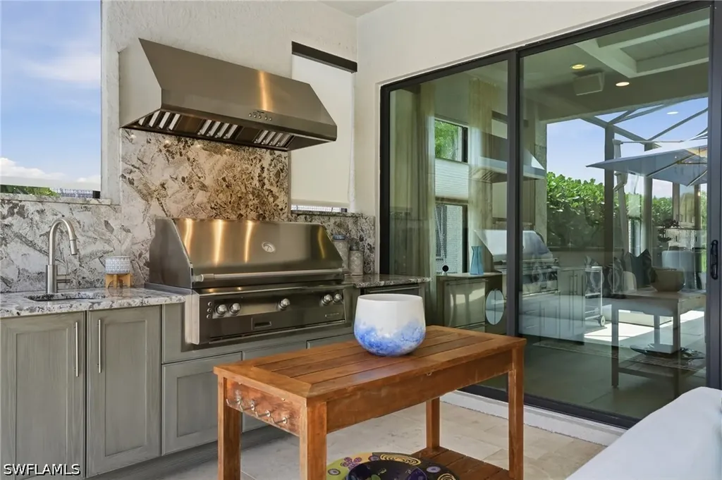 4220 Amelia Way Naples FL 34119