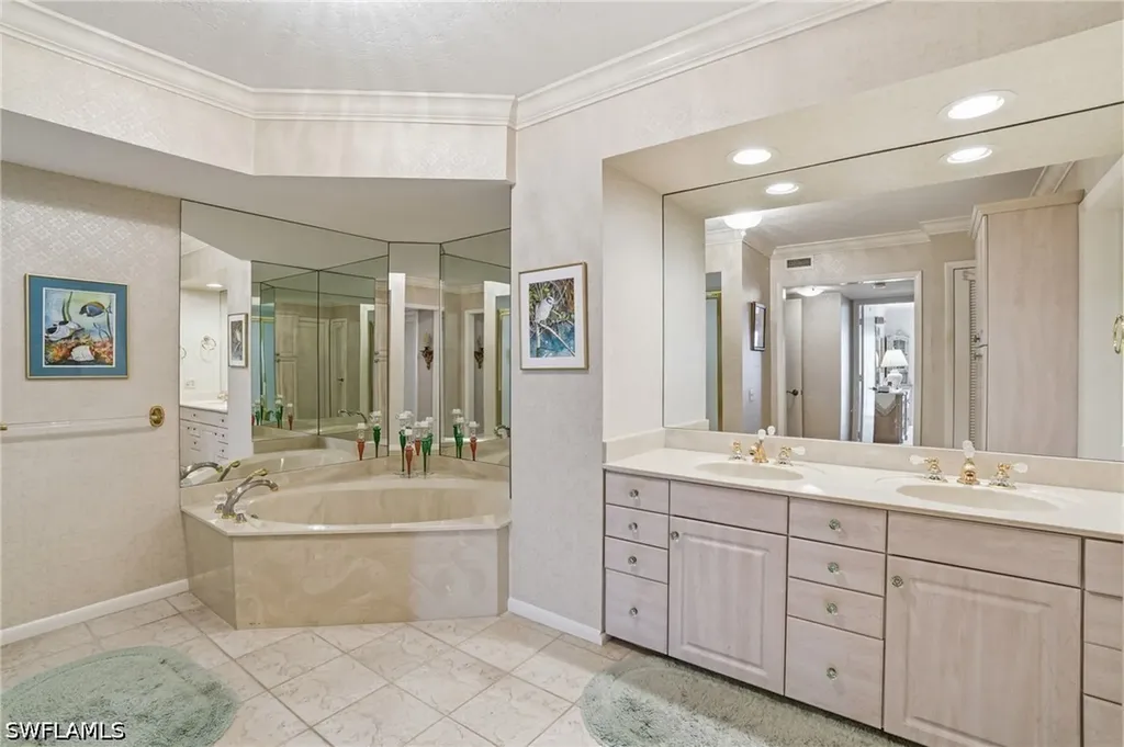 4401 Gulf Shore Boulevard N Naples FL 34103
