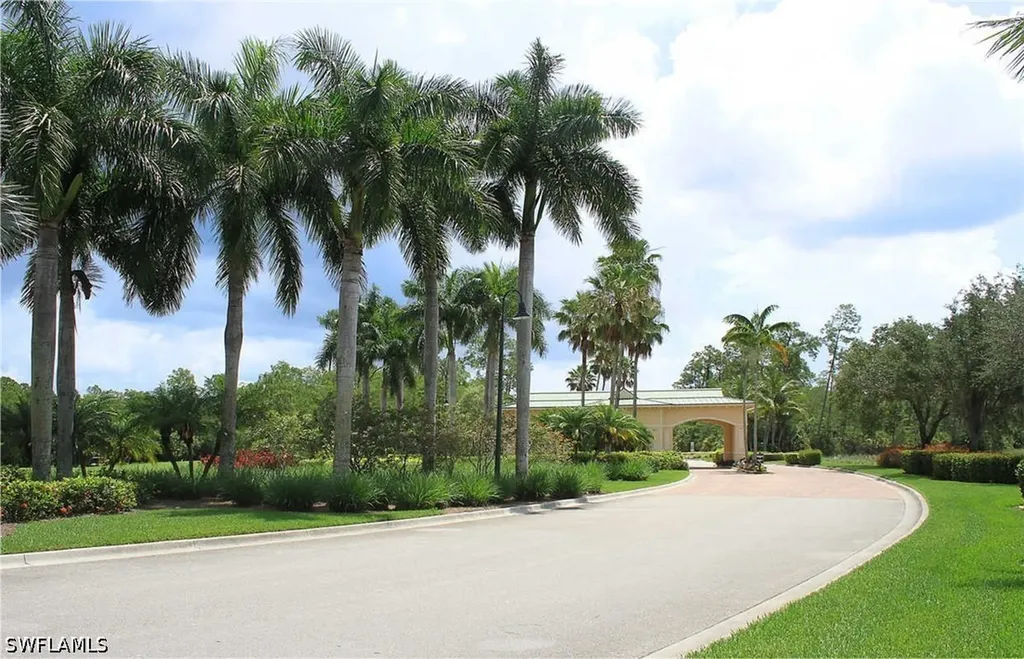 3924 Forest Glen Boulevard Naples FL 34114