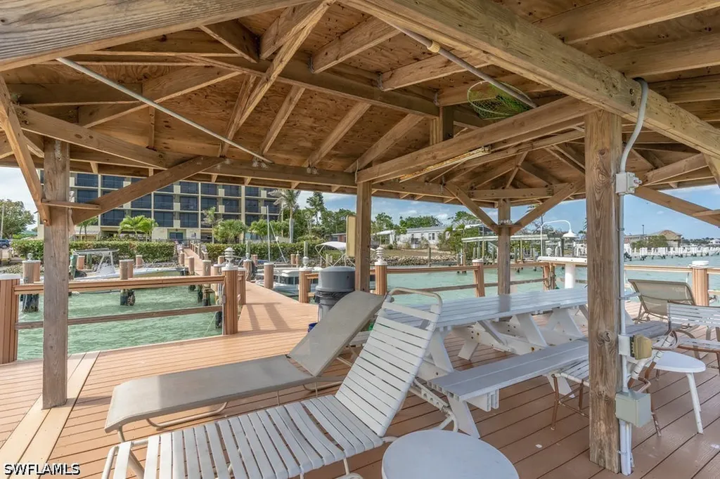 10 Tampa Place Marco Island FL 34135
