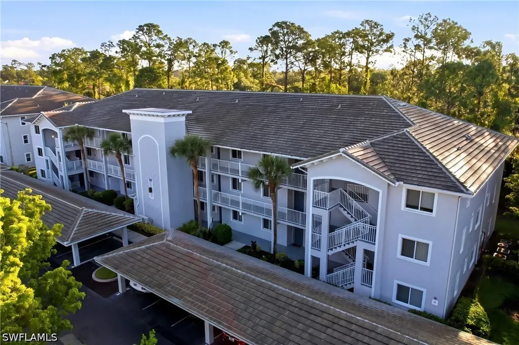 7819 Regal Heron Circle Naples FL 34104