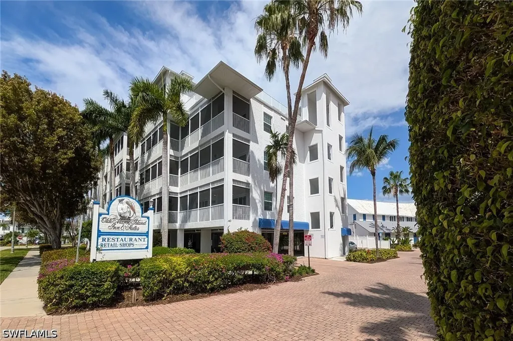 140 Palm Street Marco Island FL 34145
