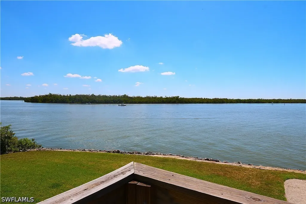 611 Palm Avenue Coon Key Pass Fishing Village FL 34140