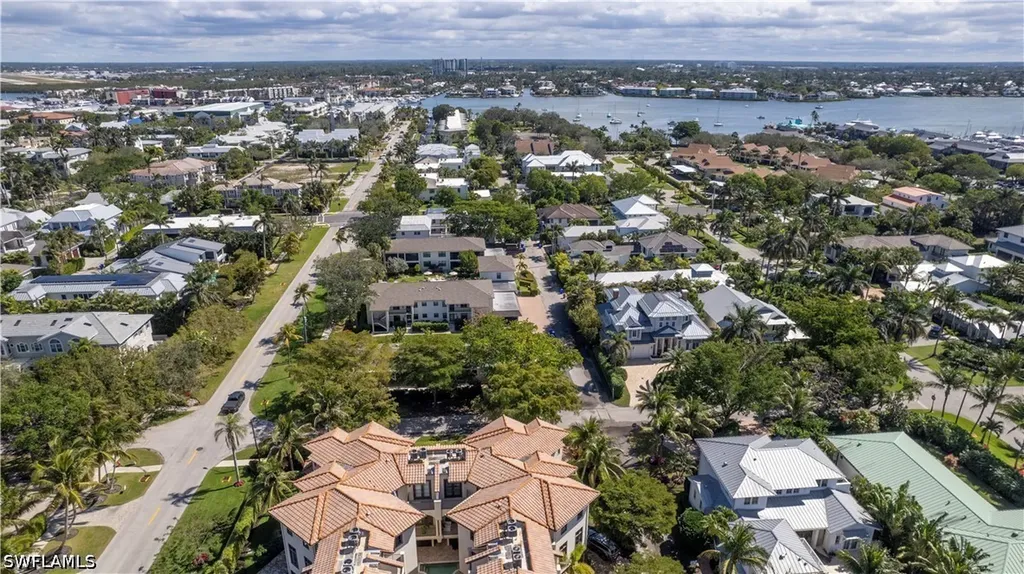 1019 7th Street S Naples FL 34102