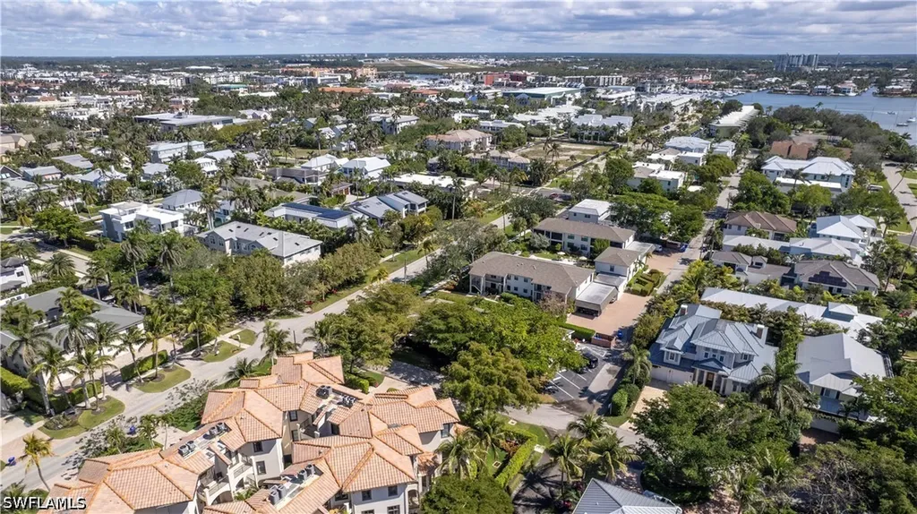 1019 7th Street S Naples FL 34102