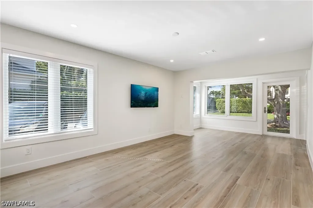 1019 7th Street S Naples FL 34102