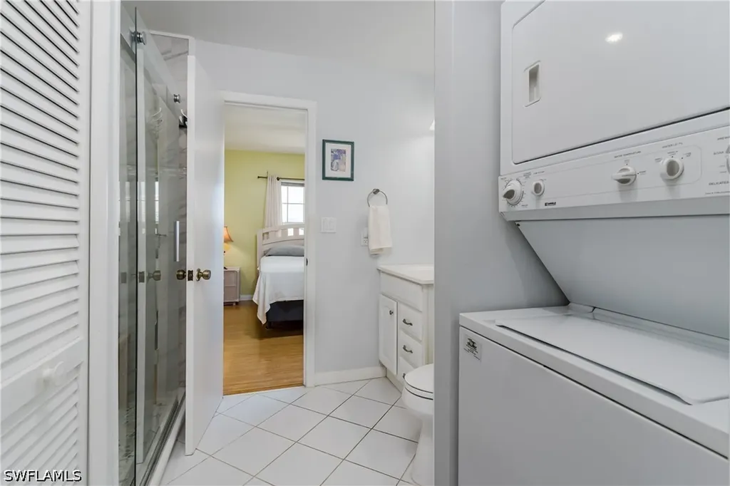 138 Clyburn Way W Marco Island FL 34145