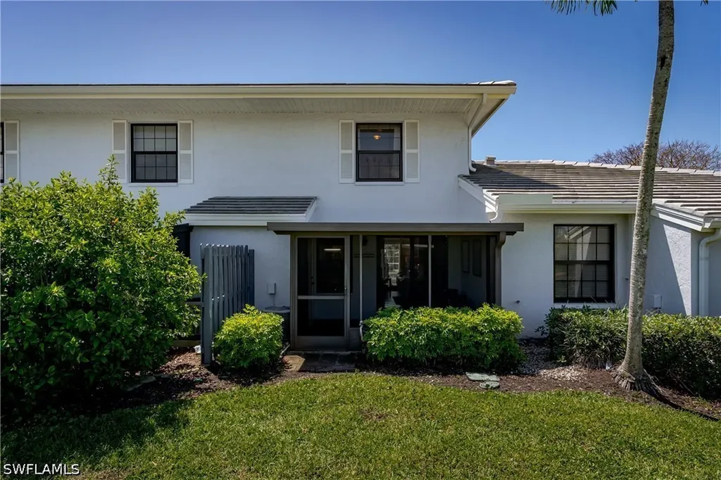 138 Clyburn Way W Marco Island FL 34145