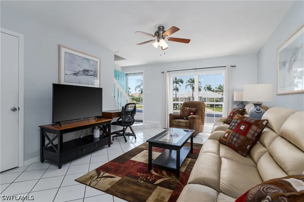 138 Clyburn Way W Marco Island FL 34145