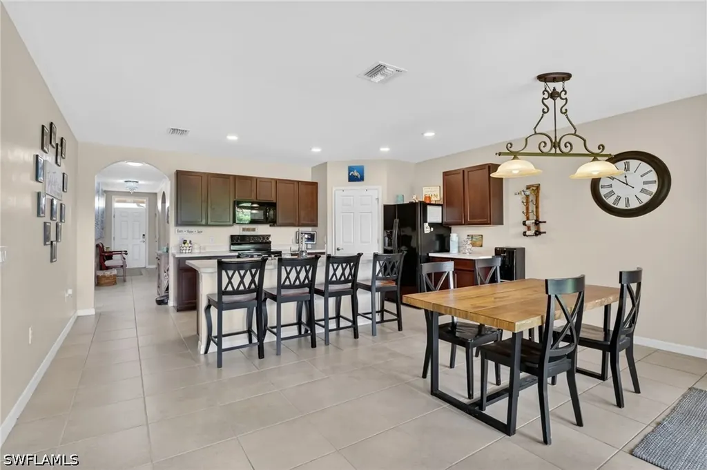 3425 Cancun Court Cape Coral FL 33909