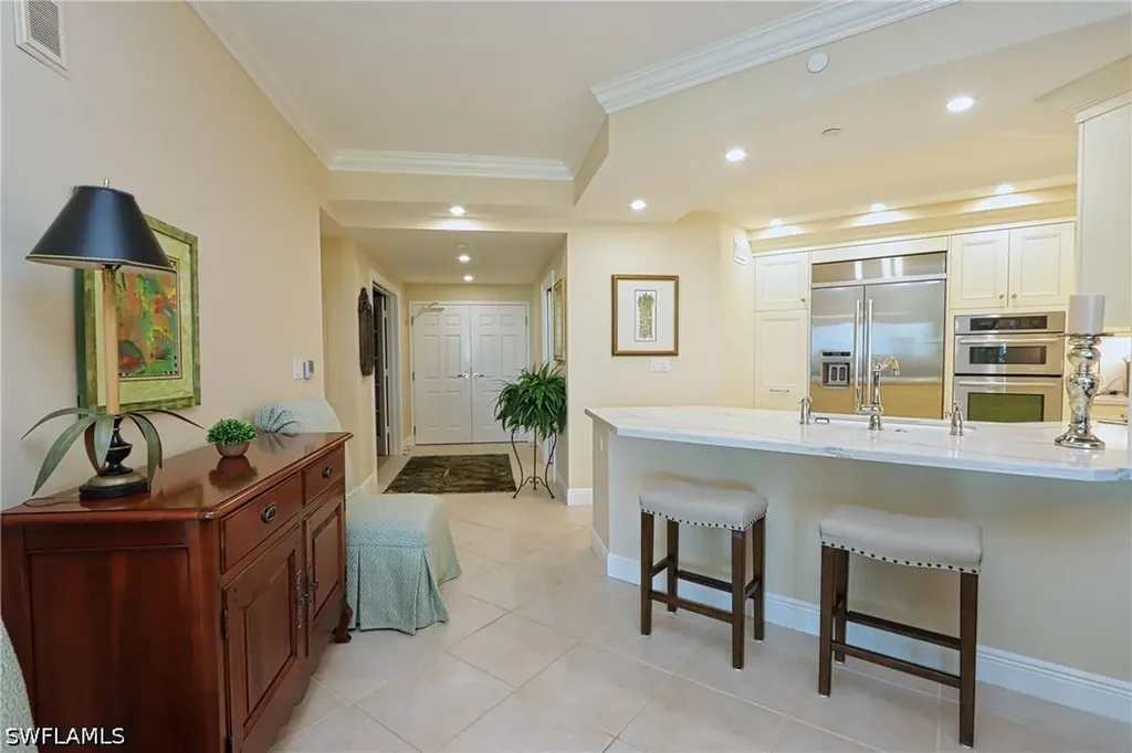 60 Seagate Drive Naples FL 34103