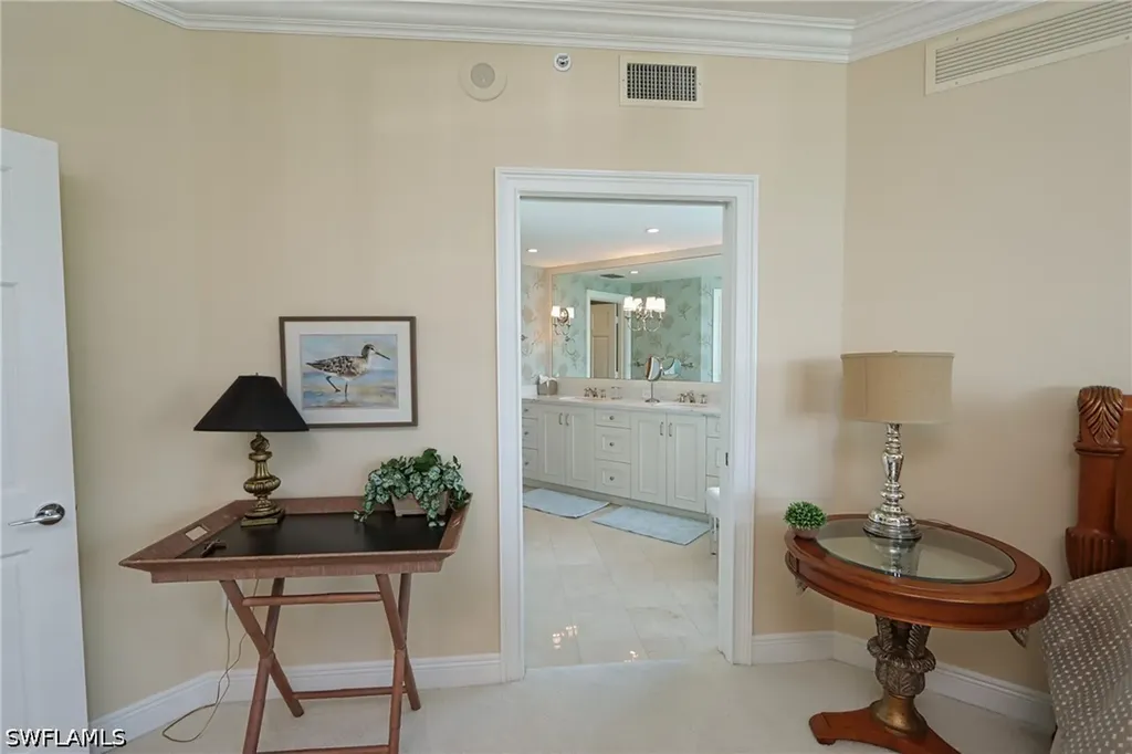60 Seagate Drive Naples FL 34103