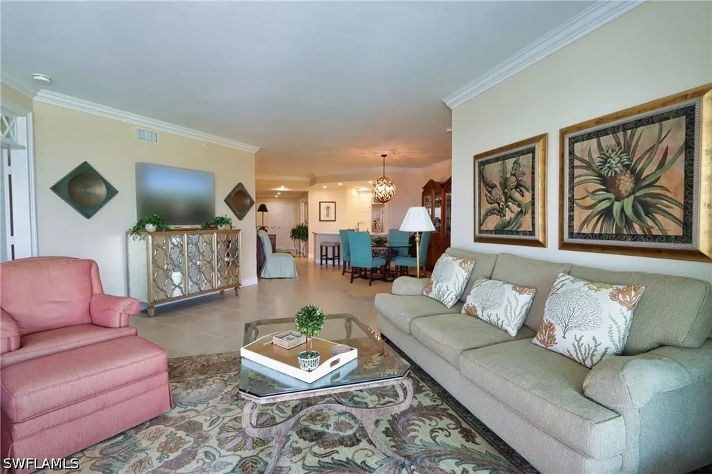 60 Seagate Drive Naples FL 34103