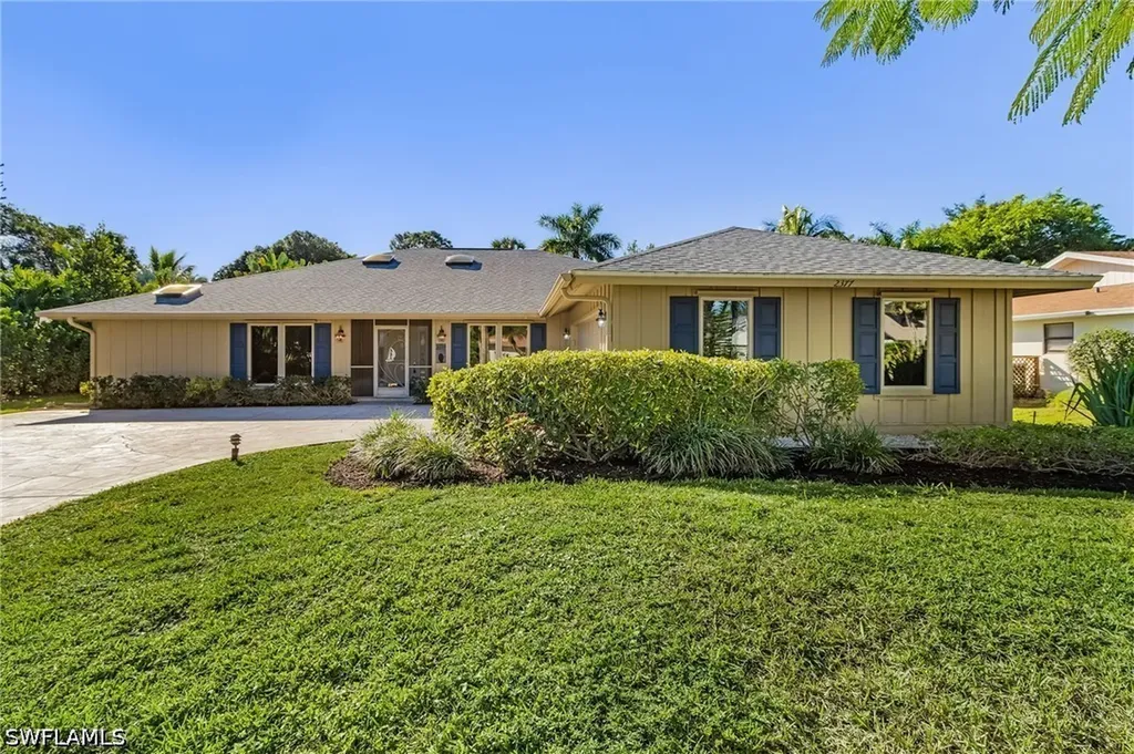 2377 Kings Lake Boulevard Naples FL 34112