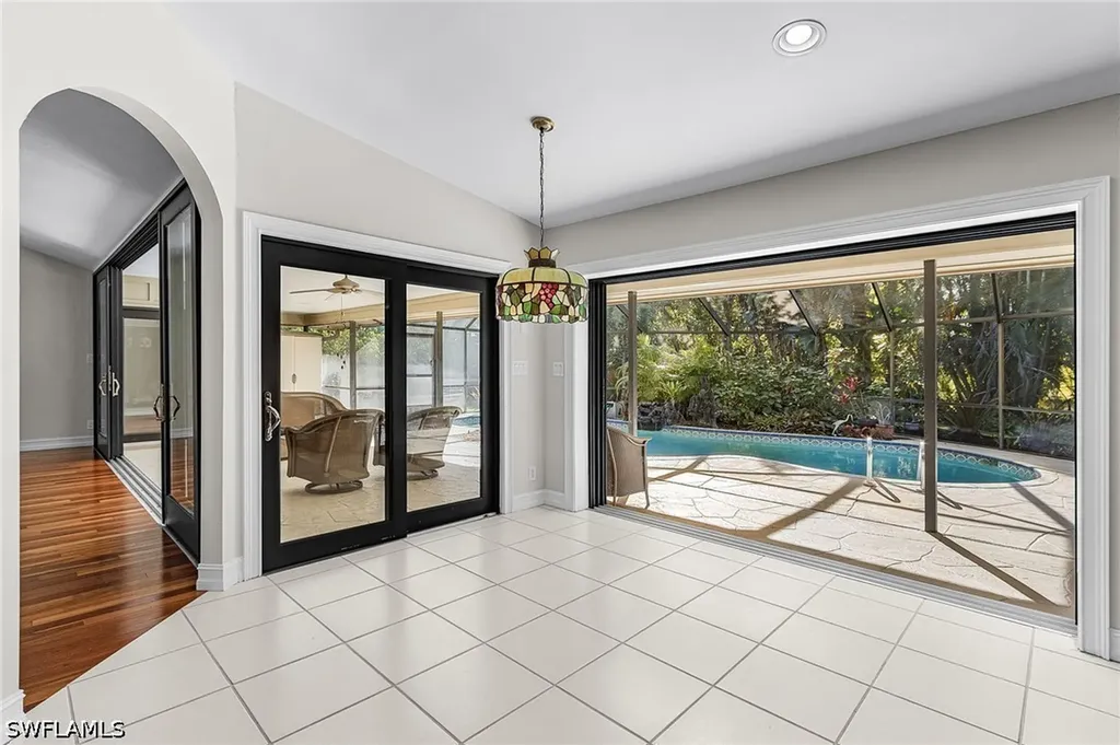 2377 Kings Lake Boulevard Naples FL 34112