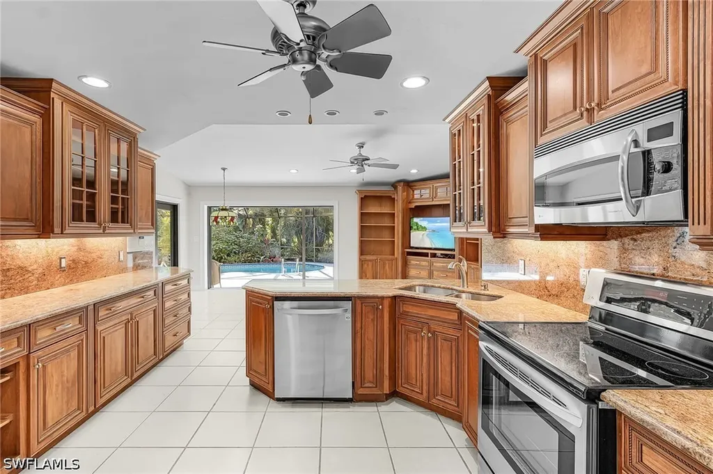 2377 Kings Lake Boulevard Naples FL 34112