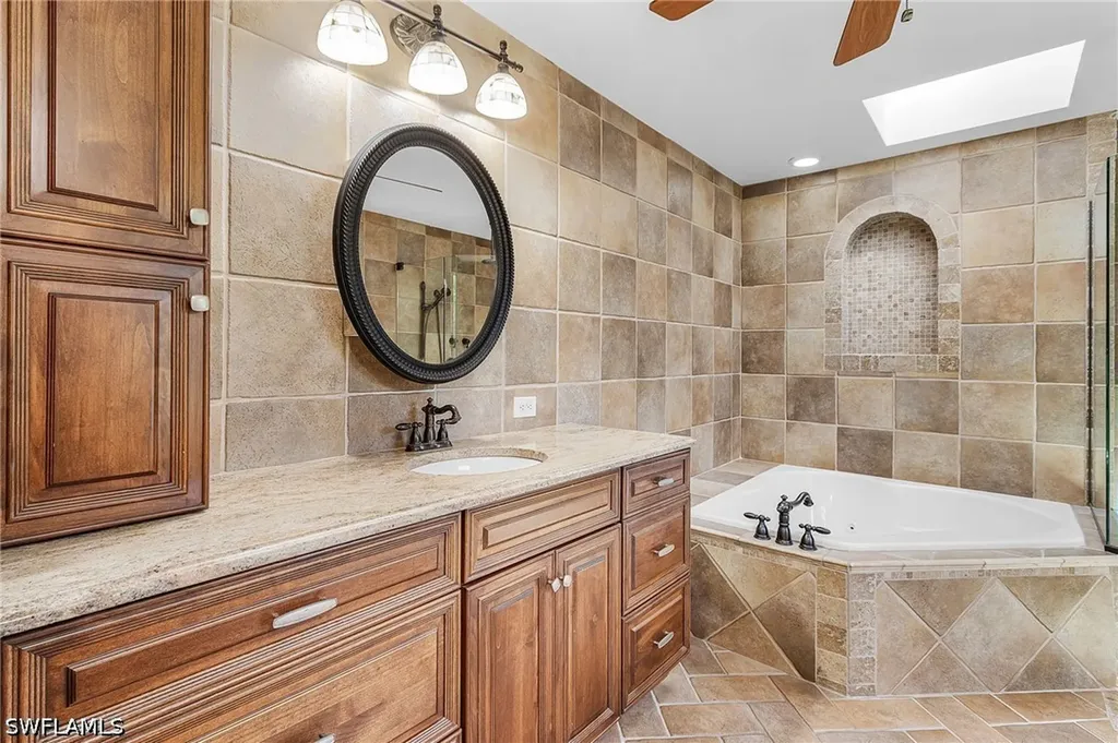 2377 Kings Lake Boulevard Naples FL 34112