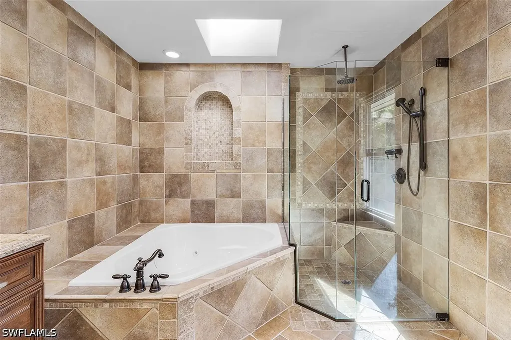 2377 Kings Lake Boulevard Naples FL 34112