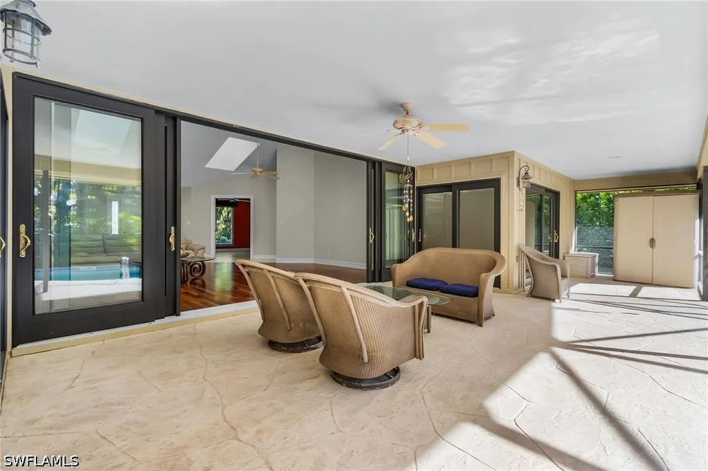 2377 Kings Lake Boulevard Naples FL 34112