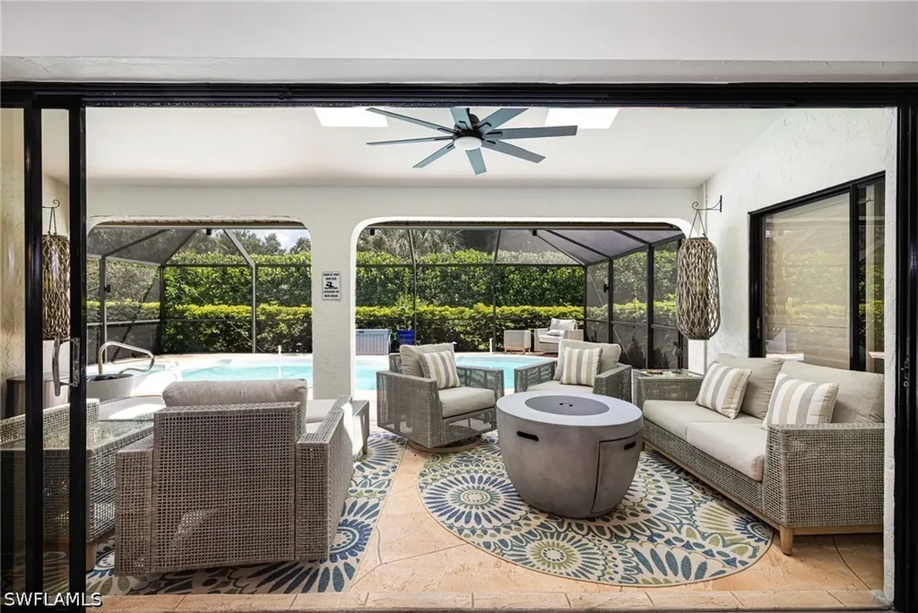 1374 Foxfire Lane Naples FL 34104
