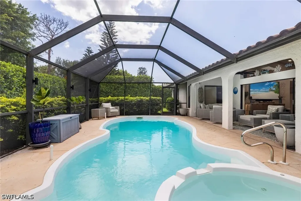 1374 Foxfire Lane Naples FL 34104