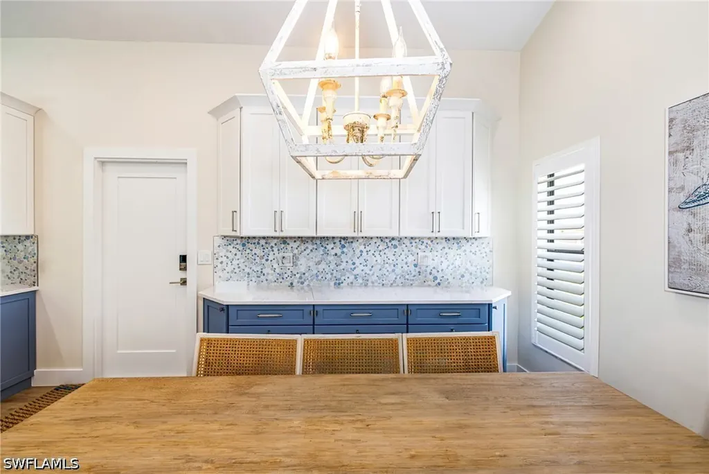 1374 Foxfire Lane Naples FL 34104