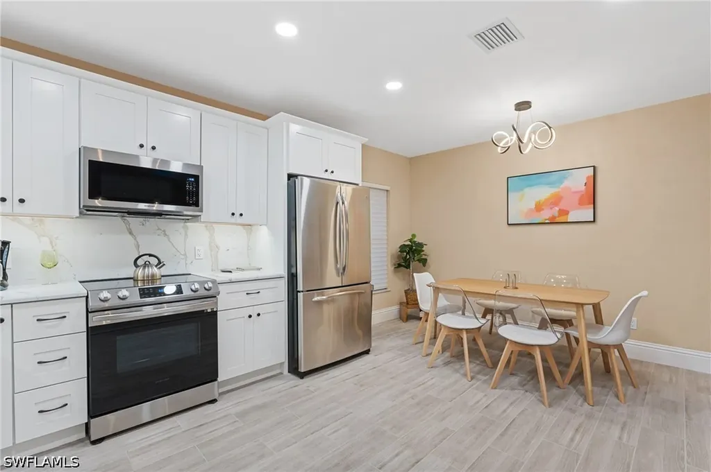 523 103rd Avenue N Naples FL 34108