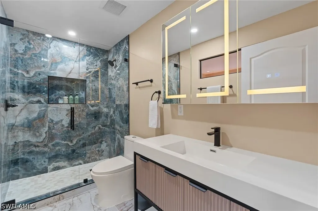 523 103rd Avenue N Naples FL 34108