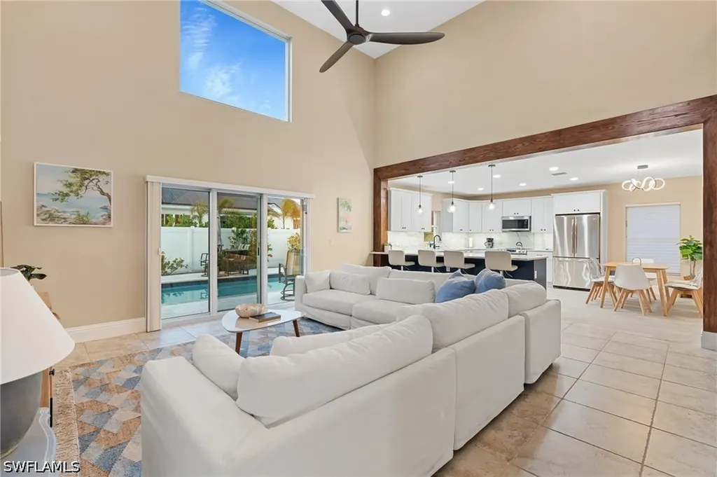 523 103rd Avenue N Naples FL 34108
