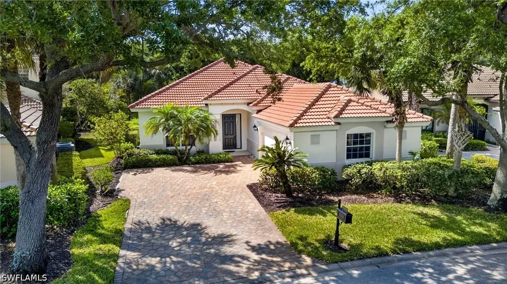Estero FL, 21840 Masters Circle