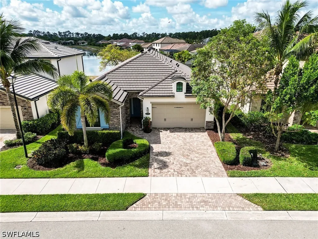 9209 Woodhurst Drive Naples FL 34120